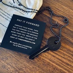 NWT Matte Black Giving Keys Necklace